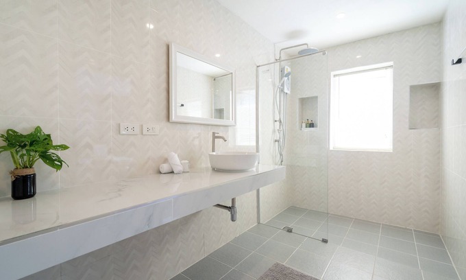 Patong House | Wink House/Center Patong Bangla Road/Beach/Sleep 10