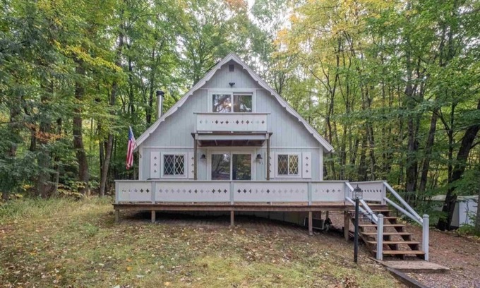Moultonborough Ski Chalet | Winni Chalet w/lake, beach, & boat launch access