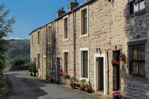 Langcliffe House | Winskill Cottage