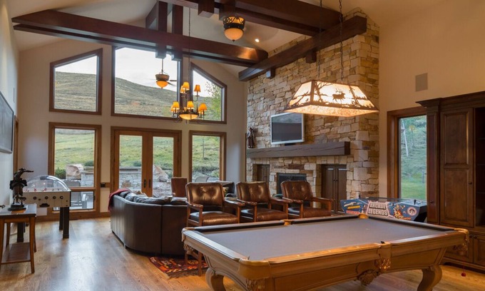 Elkhorn Village House | Winter Availability! Gorgeous Mountain Escape with WIFI, Game Room, Fire Pit, and 360 Degree Views
