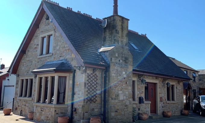 Ribchester Cottage | WISHING WELL AVENUE, with open fire in Ribchester