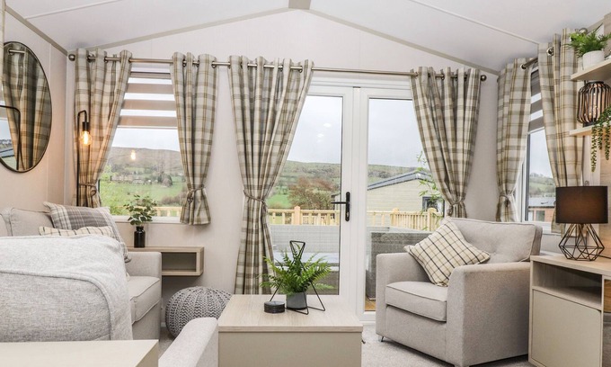 Fence House | WISWELL VIEW LODGE, family friendly in Barrow, Lancashire