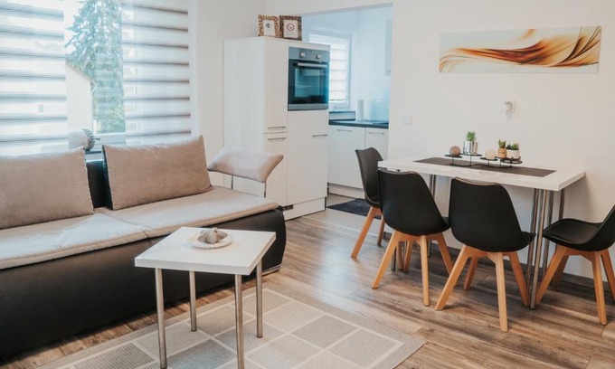 Fischbach Apartment | Wohnoffice mit Übernachtungsmöglichkeit Kiba Studio Manzell 27 Gemütlich & Zentrumsnah