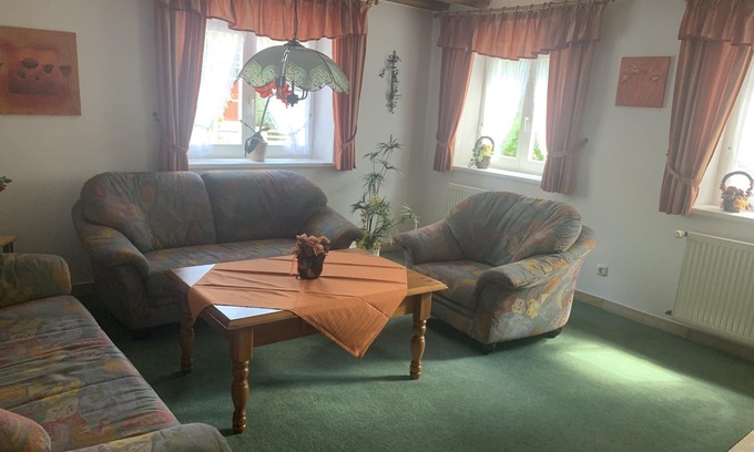 Gunzenhausen Apartment | Wohnung 1 Vollholzmöbliert 75 qm