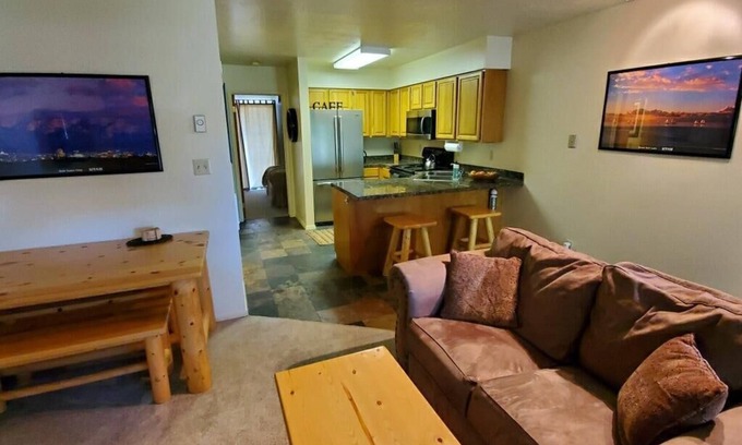 Wolf Creek Condo | Wolf Lodge 2BR Condo in Eden ,Utah Sleeps 6 Just minutes from Powder Mountain
