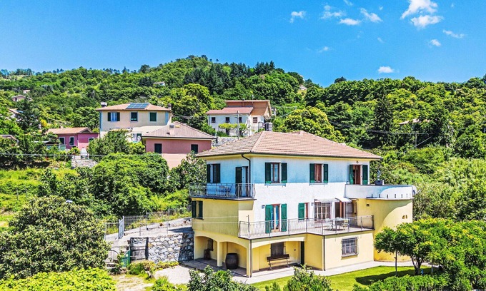 Velva Villa | Wonderful private villa for 14 people with WIFI, TV and patio