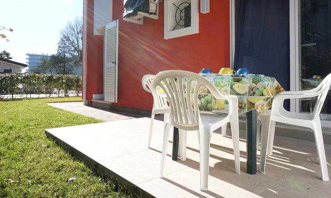 Porto Santa Margherita Apartment | Wonderful Apartment on the Ground Floor with Private Garden - Great Location