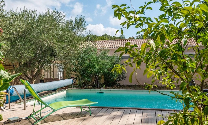 Saint-Quentin-la-Poterie House | Wonderful vacation home with lots of comfort and private pool.