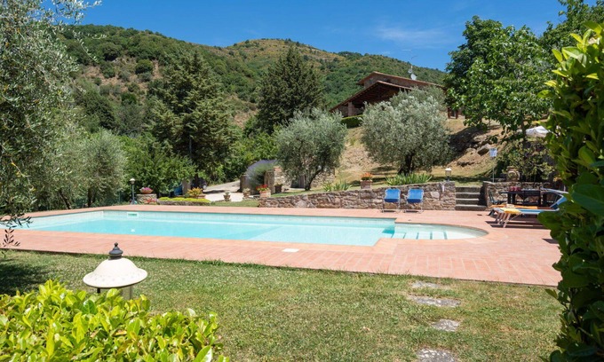 Castiglion Fiorentino House | Wonderful private villa for 6 people with WIFI, private pool, TV, terrace, pets allowed and park.