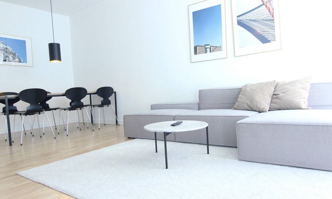 Frederiksberg C Apartment | Wonderful 2-BR apartment in Frederiksberg C - 206