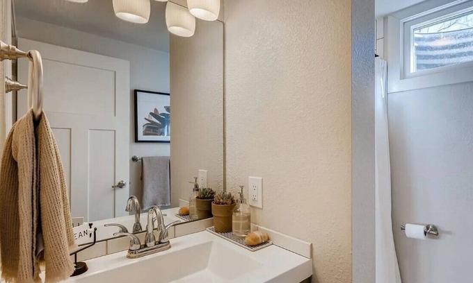 Denver House | Wonderful 5-bedroom house with AC in Centennial