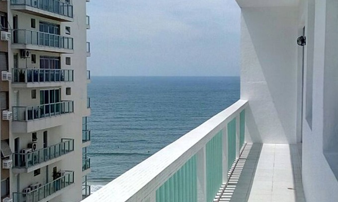 Centro Apartment | Wonderful on the seafront! Comfort for up to 10 people (Pitangueiras) Guarujá