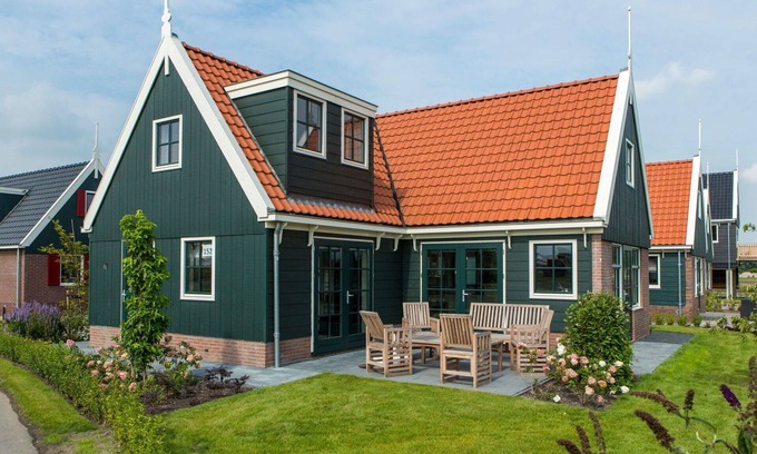 Graft House | Wonderful private villa for 6 guests with WIFI, TV and terrace