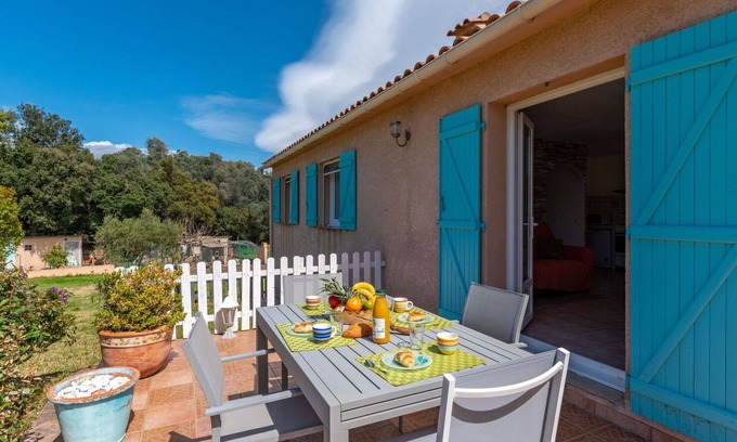 Porto-Vecchio Villa | Wonderful private villa for 4 people with A/C, WIFI, TV and terrace