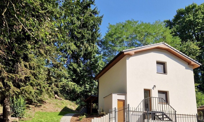 Zabovresky House | Wonderful private villa for 6 guests with WIFI, TV, patio and parking