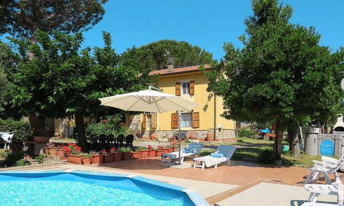 Santa Luce House | Wonderful private villa for 9 guests with WIFI, private pool, TV, patio, pets allowed and parking