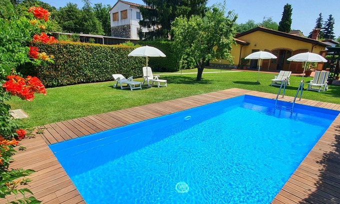 Capannori Villa | Wonderful private villa for 6 people with private pool, WIFI, A/C, TV and veranda, close to Lucca