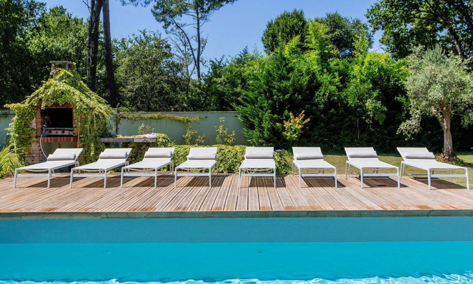 Magescq Villa | Wonderful private villa for 8 guests with private pool, WIFI, A/C, TV and terrace