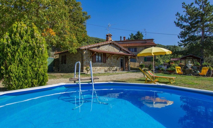 Dicomano House | Wonderful private villa for 5 guests with hot tub, private pool, WIFI, TV, patio and pets allowed