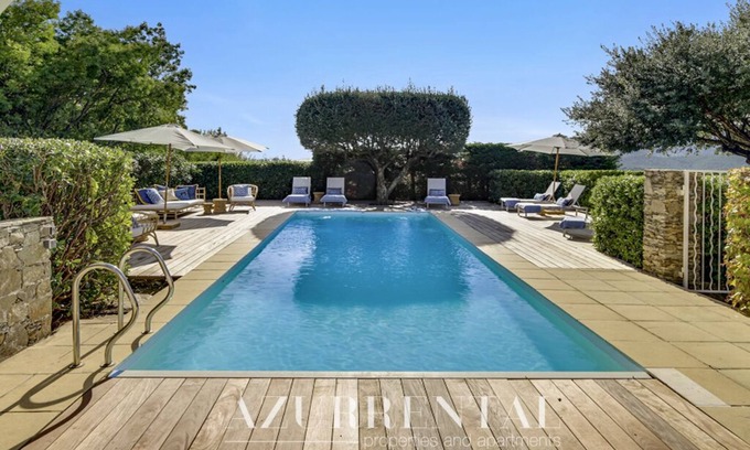 La Croix-Valmer Villa | Wonderful property for 10 persons with small sea view and adorable decoration