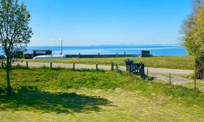 Laaxum House | Wonderful vacation home at the IJsselmeer