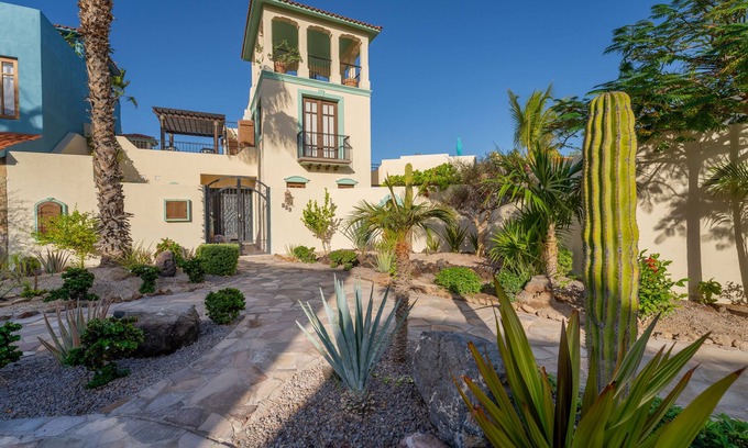 Nopolo House | Wonderful views agua viva Lto Bay near tennis and pickleball courts