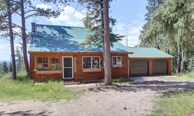 Lead Cabin | Wonderlust Cabin on Terry Peak Ski Area