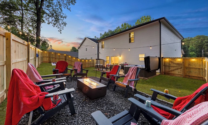 Marlwood Acre House | WOW! Charming Charlotte Home w/Hot Tub and Game Room!