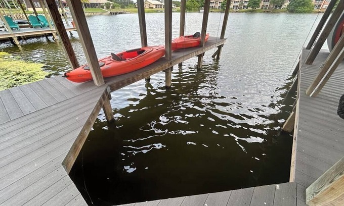 Kissimmee House | WOW Lakefront 3 bedroom 2.5 bath Pool, Boathouse & Outdoor Shower + 20 2 Disney