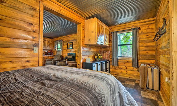 Golden Cottage | Wright City Cabin w/Fire Pit + Forest Views!