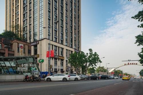 Chongqing Hotel | Wuyu Hotel, Smart Park & Happy Valley Jinshansi Metro