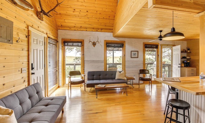 Glendo Cabin | Wyoming Cabin ~ 2 Mi to Glendo State Park!