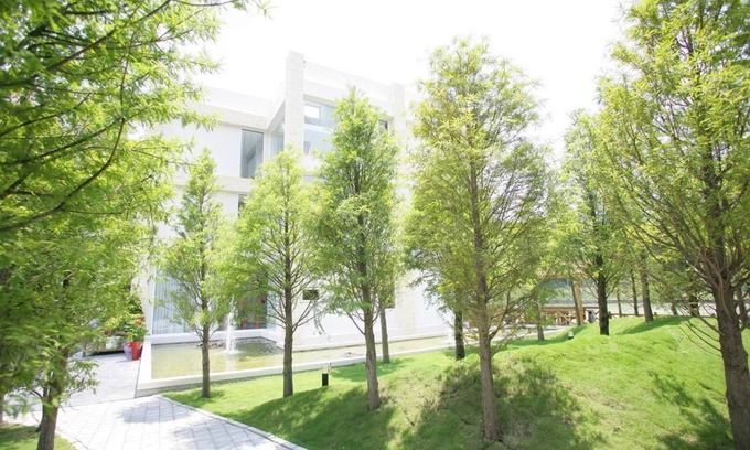 Dahu Bed & Breakfast | Xianel Vacation Chateau