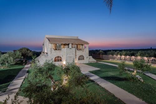Omales House | Ximitadi Estate