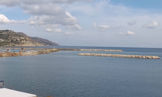 Kolymbari Apartment | Xristinas Apartments - Aprhodite Sea View