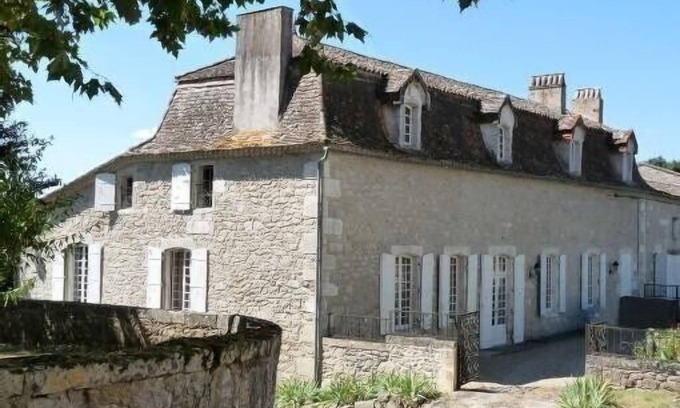 Saint-Meard-de-Gurcon House | XVII century Mansion (Charteuse) 10 pers 300m2 private pool servises