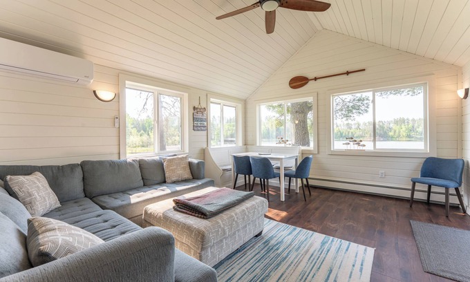 Ely Cabin | Yacht Club cabin on Burntside, with sauna