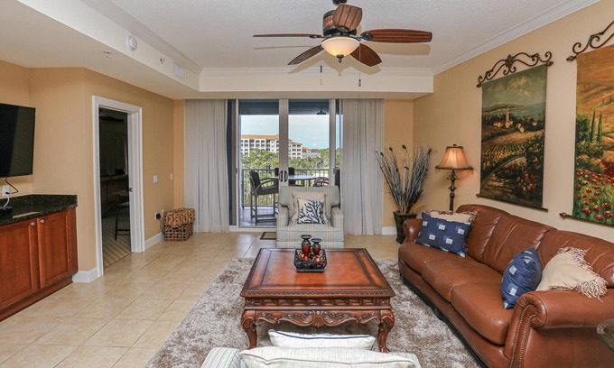 Palm Coast Condo | Yacht Harbor 5th floor unit with access to Hammock Beach Golf Resort & Spa - 576
