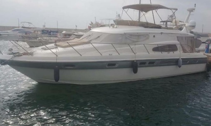 Dalyan Mahallesi Boat Rental | yatch for rent izmir cesme 3 camaras kiralik yat