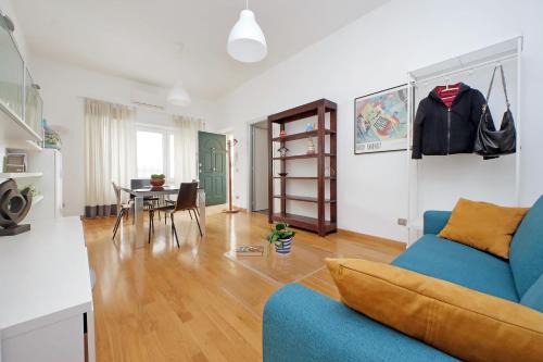 Trionfale Apartment | YCH-Nice flat with patio near Vatican