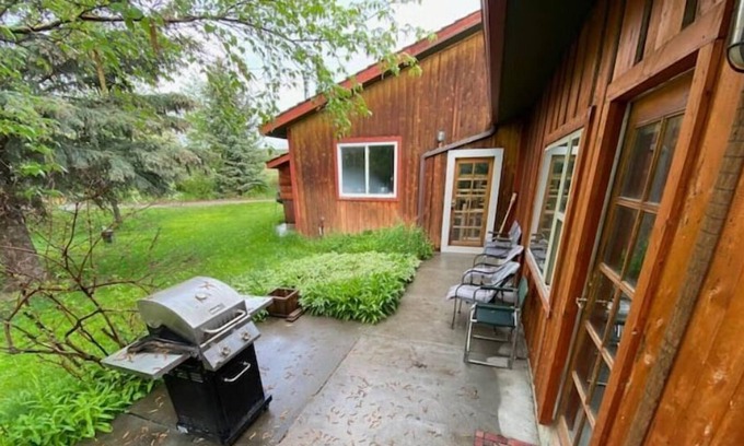 Belgrade Other | Yellowstone 5 acre Farm Retreat