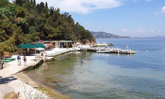 Adalar Apartment | Yeni YALI - Burgaz Island - Princes' Islands, 2 minutes walk to beaches