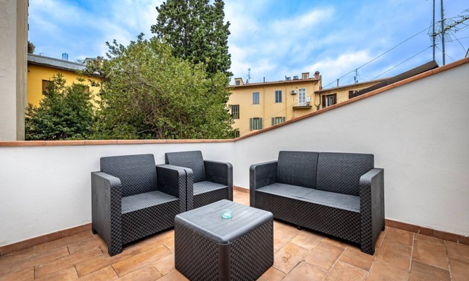 Santissima Annunziata Apartment | YID Donatello con terrazzo