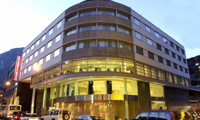 Avenida Meritxell Hotel | Yomo Centric