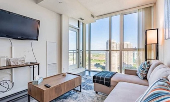 Central Waterfront Apartment | York Apartments