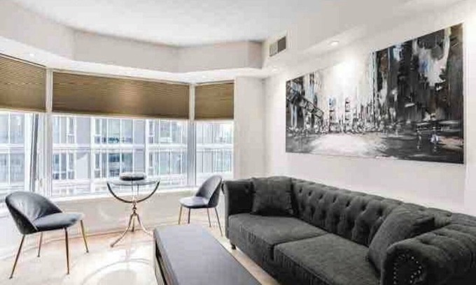 Bloor-Yorkville House | Yorkville Luxurious High-End Condominium