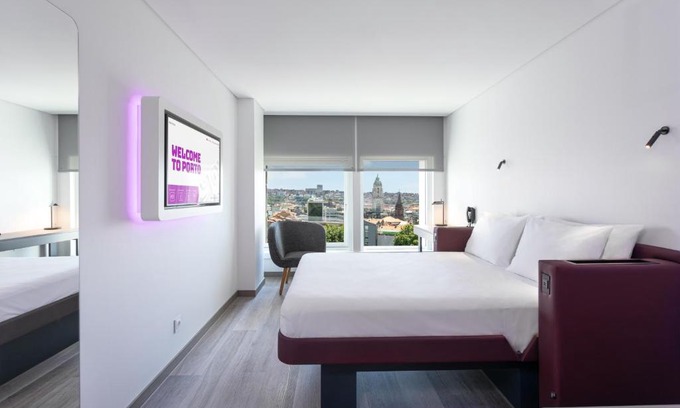 Centro / Baixa Hotel | YOTEL Porto