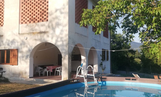 Bedonia House | You will feel like you are in the West