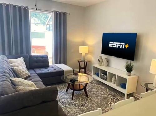 Windsor Palms House | Your Cozy 3 Bd Home W Private Hot Tub & Bbq Gril