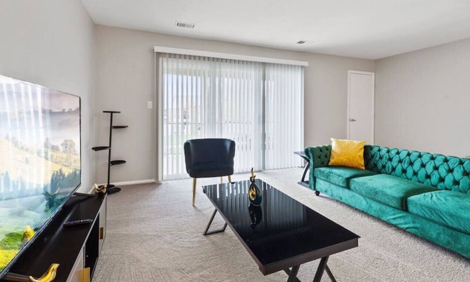 Carmel Apartment | Your Fall Get Away, DT Carmel